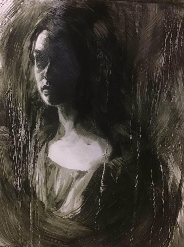 Grisaglia in terra d’ombra verdastra di ragazza in penombra di Klirò