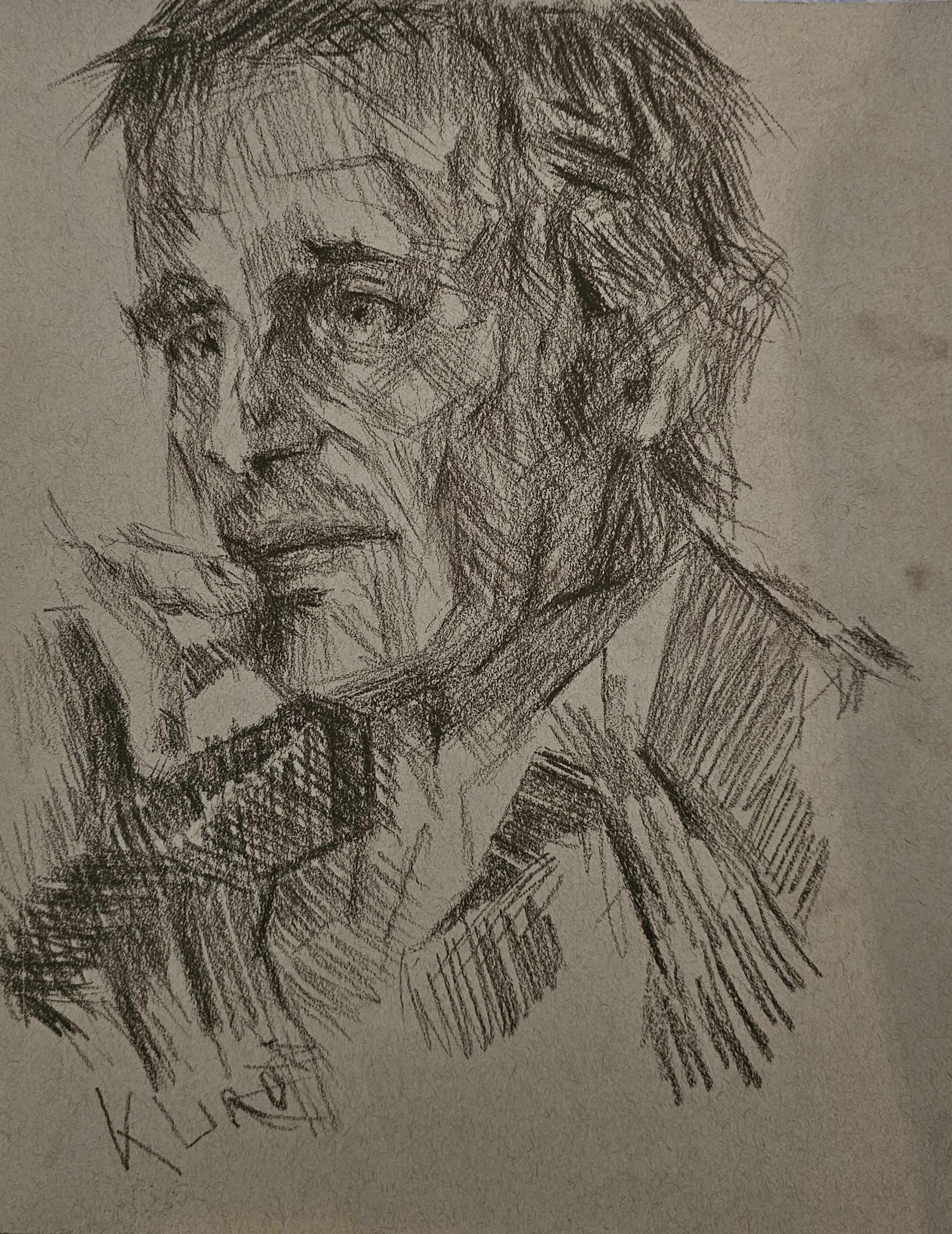 Disegno ritratto di uomo a carboncino su carta Strathmore di Klirò